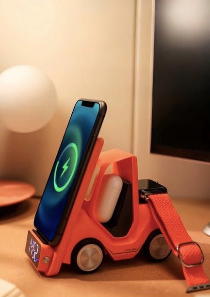 4 in 1 Forklift Fast Wireless Charging Station Dock for iPhone, AirPod