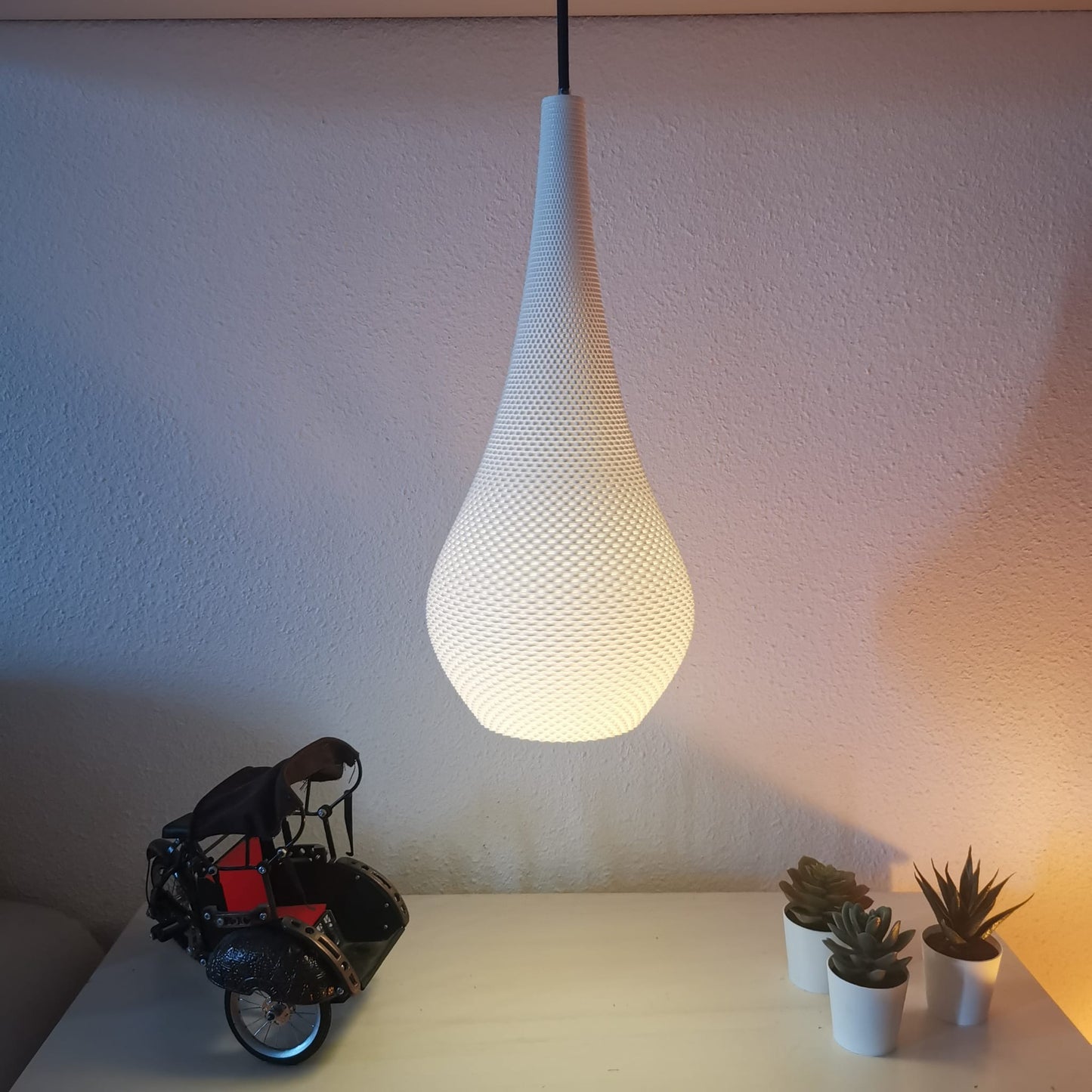 Teardrop Edition Pendant Lamp